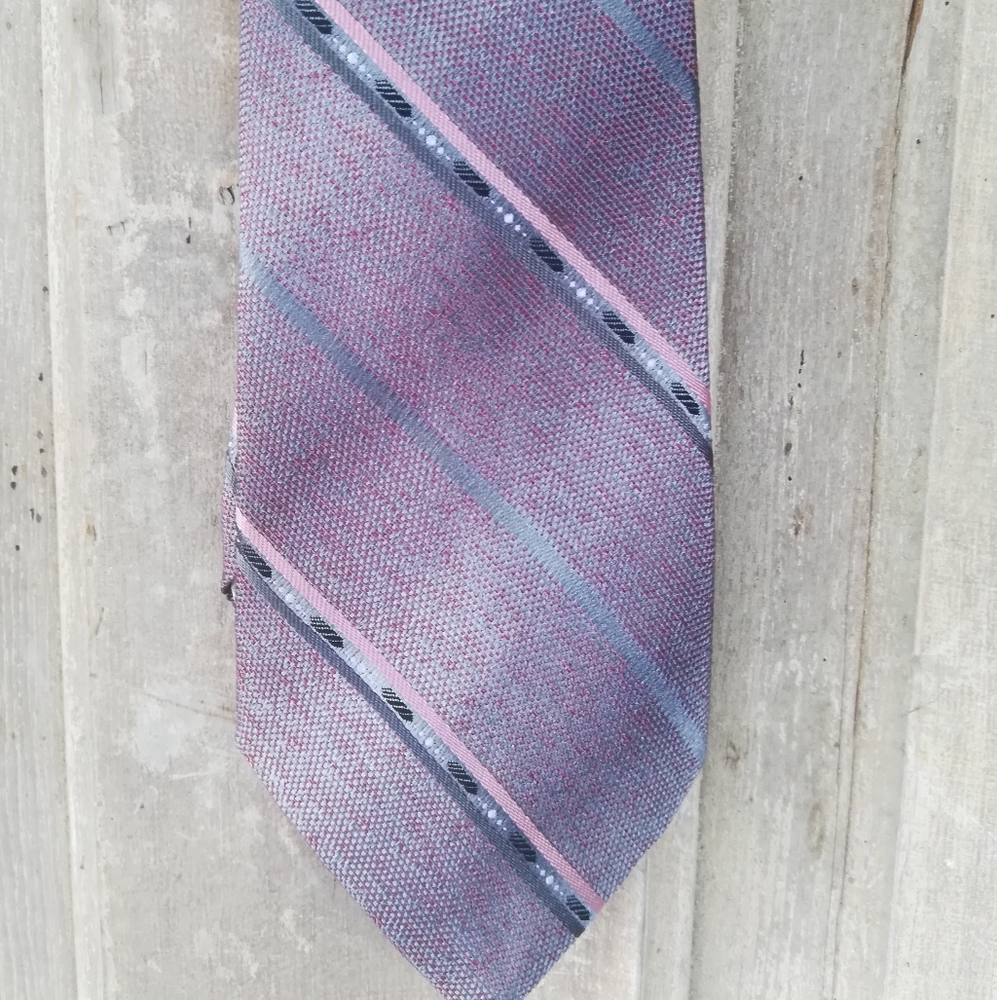 Boston Harbor Pink and Gray Neck Tie